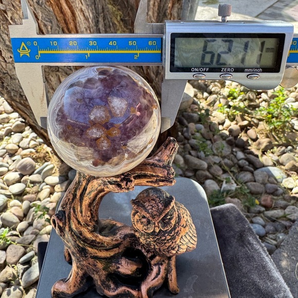 Decorative Owl Tree Stand with Crazy Lace Amethyst Agate Sphere. - Picture 3 of 6